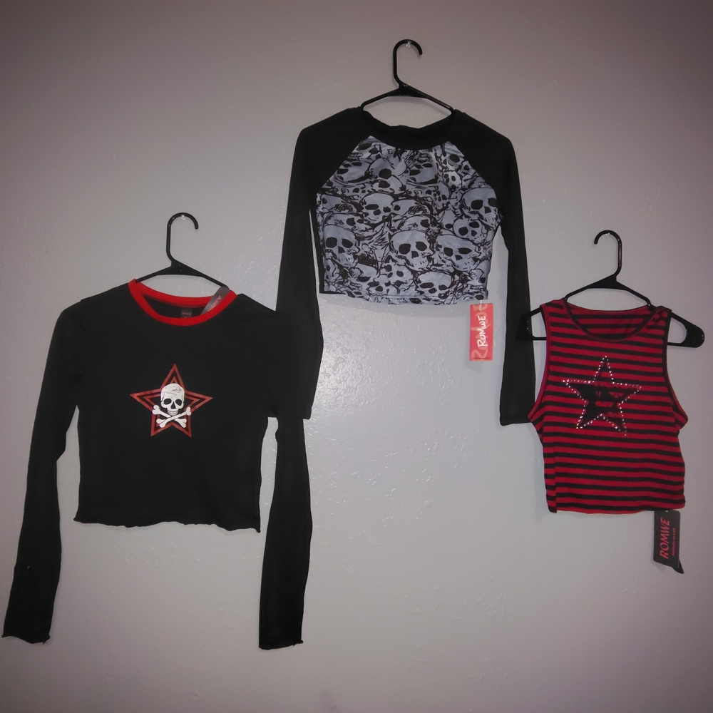 ROMWE Black and Red Crop Tops Set